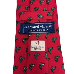 Vineyard Vines Tie Sacred Heart School Atherton Alligators Red Silk 3.5" x 58.5"